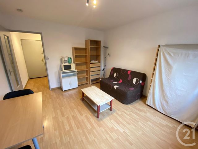 Appartement F1 à louer - 1 pièce - 21.38 m2 - BELFORT - 90 - FRANCHE-COMTE - Century 21 Agence Du Théâtre Appartement F1 à louer - 1 pièce - 21.38 m2 - BELFORT - 90 - FRANCHE-COMTE - Century 21 Agence Du Théâtre