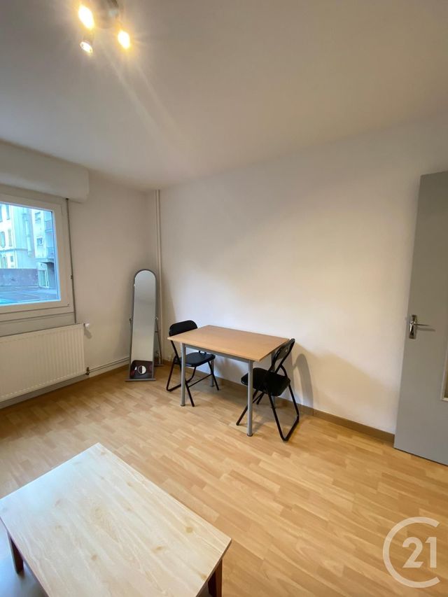 Appartement F1 à louer - 1 pièce - 21.38 m2 - BELFORT - 90 - FRANCHE-COMTE - Century 21 Agence Du Théâtre Appartement F1 à louer - 1 pièce - 21.38 m2 - BELFORT - 90 - FRANCHE-COMTE - Century 21 Agence Du Théâtre