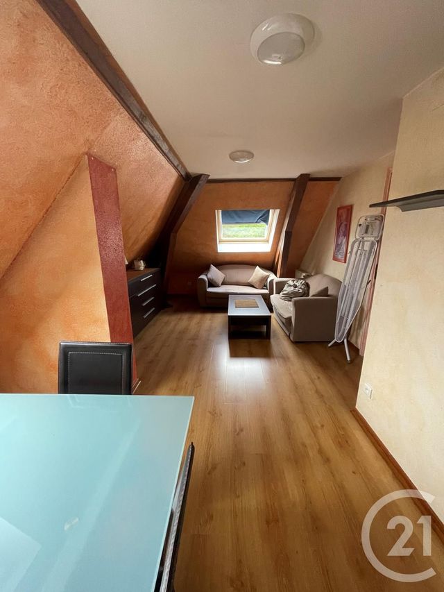 Appartement F2 à vendre - 2 pièces - 29.42 m2 - BELFORT - 90 - FRANCHE-COMTE - Century 21 Agence Du Théâtre Appartement F2 à vendre - 2 pièces - 29.42 m2 - BELFORT - 90 - FRANCHE-COMTE - Century 21 Agence Du Théâtre