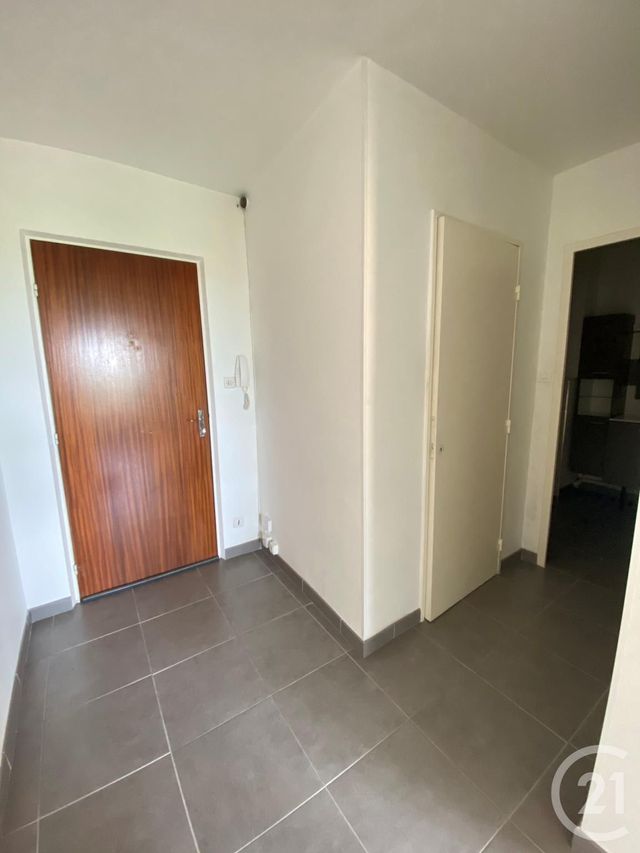 Appartement F2 à louer - 2 pièces - 42.96 m2 - BELFORT - 90 - FRANCHE-COMTE - Century 21 Agence Du Théâtre Appartement F2 à louer - 2 pièces - 42.96 m2 - BELFORT - 90 - FRANCHE-COMTE - Century 21 Agence Du Théâtre