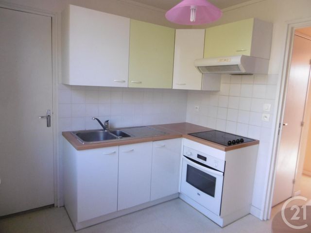 Appartement F4 à louer - 4 pièces - 67.0 m2 - BELFORT - 90 - FRANCHE-COMTE - Century 21 Agence Du Théâtre Appartement F4 à louer - 4 pièces - 67.0 m2 - BELFORT - 90 - FRANCHE-COMTE - Century 21 Agence Du Théâtre