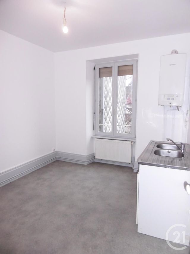 Appartement F3 à louer - 2 pièces - 67.0 m2 - BELFORT - 90 - FRANCHE-COMTE - Century 21 Agence Du Théâtre Appartement F3 à louer - 2 pièces - 67.0 m2 - BELFORT - 90 - FRANCHE-COMTE - Century 21 Agence Du Théâtre