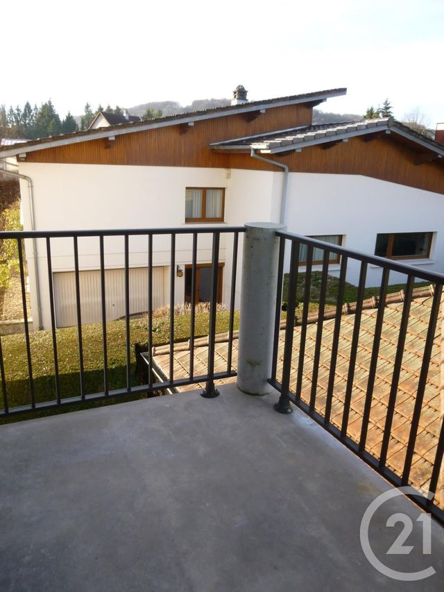 Appartement F2 à louer - 2 pièces - 41.0 m2 - CRAVANCHE - 90 - FRANCHE-COMTE - Century 21 Agence Du Théâtre Appartement F2 à louer - 2 pièces - 41.0 m2 - CRAVANCHE - 90 - FRANCHE-COMTE - Century 21 Agence Du Théâtre