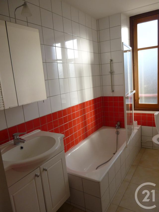 Appartement F2 à louer - 2 pièces - 41.0 m2 - CRAVANCHE - 90 - FRANCHE-COMTE - Century 21 Agence Du Théâtre Appartement F2 à louer - 2 pièces - 41.0 m2 - CRAVANCHE - 90 - FRANCHE-COMTE - Century 21 Agence Du Théâtre