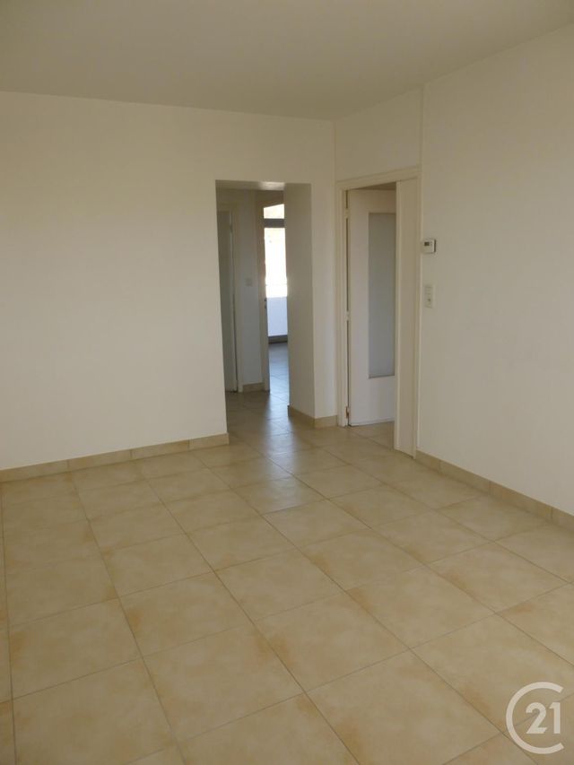 Appartement F2 à louer - 2 pièces - 41.0 m2 - CRAVANCHE - 90 - FRANCHE-COMTE - Century 21 Agence Du Théâtre Appartement F2 à louer - 2 pièces - 41.0 m2 - CRAVANCHE - 90 - FRANCHE-COMTE - Century 21 Agence Du Théâtre