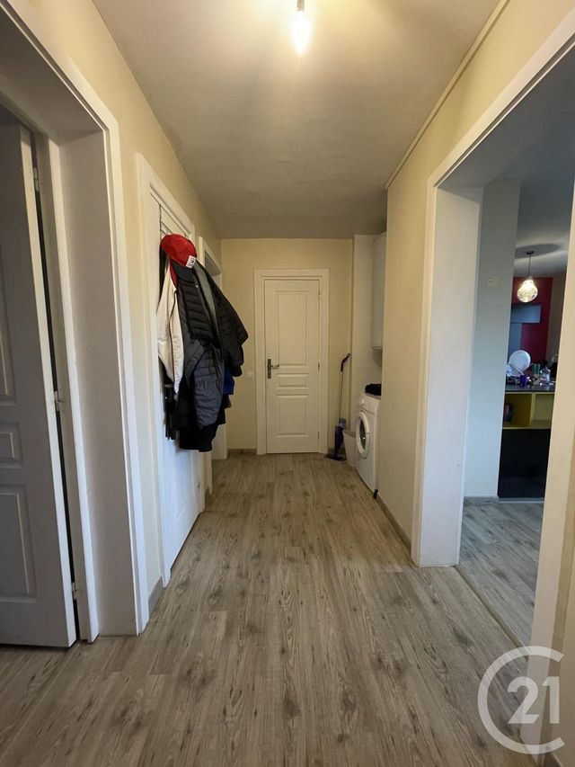 Appartement T3 à vendre - 3 pièces - 63.63 m2 - BELFORT - 90 - FRANCHE-COMTE - Century 21 Agence Du Théâtre Appartement T3 à vendre - 3 pièces - 63.63 m2 - BELFORT - 90 - FRANCHE-COMTE - Century 21 Agence Du Théâtre