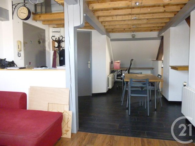 Appartement F2 à louer - 2 pièces - 32.7 m2 - BELFORT - 90 - FRANCHE-COMTE - Century 21 Agence Du Théâtre Appartement F2 à louer - 2 pièces - 32.7 m2 - BELFORT - 90 - FRANCHE-COMTE - Century 21 Agence Du Théâtre