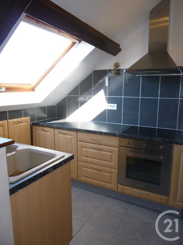 Appartement F2 à louer - 2 pièces - 32.7 m2 - BELFORT - 90 - FRANCHE-COMTE - Century 21 Agence Du Théâtre Appartement F2 à louer - 2 pièces - 32.7 m2 - BELFORT - 90 - FRANCHE-COMTE - Century 21 Agence Du Théâtre