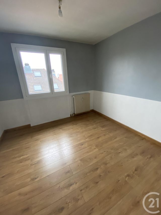 Appartement F4 à vendre - 4 pièces - 75.0 m2 - BELFORT - 90 - FRANCHE-COMTE - Century 21 Agence Du Théâtre Appartement F4 à vendre - 4 pièces - 75.0 m2 - BELFORT - 90 - FRANCHE-COMTE - Century 21 Agence Du Théâtre