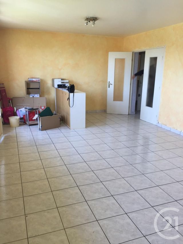 Afficher la photo en grand Appartement F5 à vendre - 5 pièces - 78.44 m2 - BELFORT - 90 - FRANCHE-COMTE - Century 21 Agence Du Théâtre