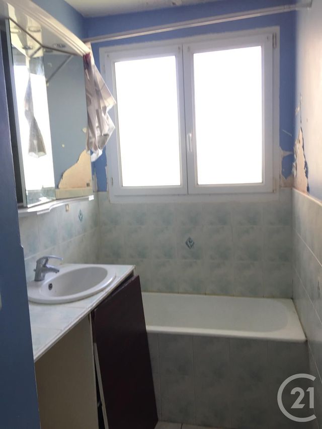 Afficher la photo en grand Appartement F5 à vendre - 5 pièces - 78.44 m2 - BELFORT - 90 - FRANCHE-COMTE - Century 21 Agence Du Théâtre