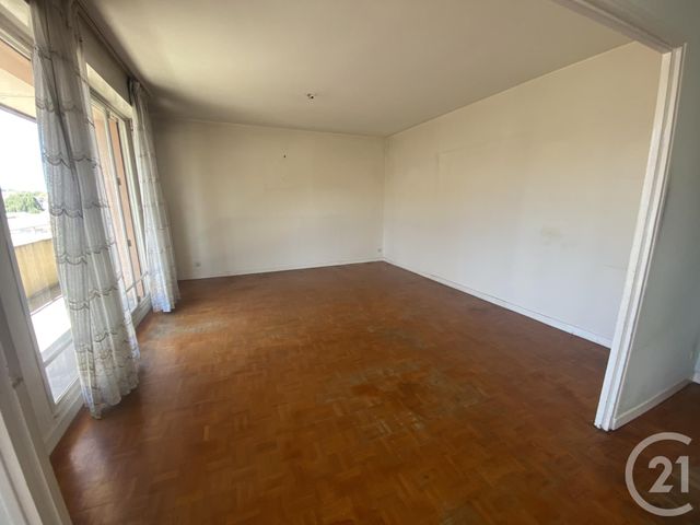 Afficher la photo en grand Appartement F5 à vendre - 5 pièces - 95.75 m2 - BELFORT - 90 - FRANCHE-COMTE - Century 21 Agence Du Théâtre