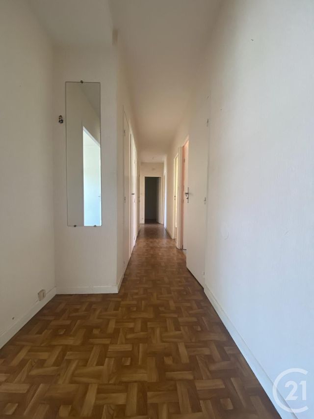 Afficher la photo en grand Appartement F5 à vendre - 5 pièces - 95.75 m2 - BELFORT - 90 - FRANCHE-COMTE - Century 21 Agence Du Théâtre