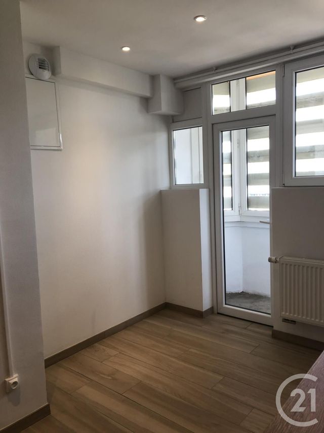 Afficher la photo en grand appartement à louer - 5 pièces - 85.1 m2 - BELFORT - 90 - FRANCHE-COMTE - Century 21 Agence Du Théâtre