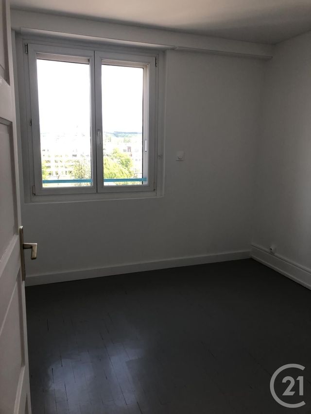 Afficher la photo en grand appartement à louer - 5 pièces - 85.1 m2 - BELFORT - 90 - FRANCHE-COMTE - Century 21 Agence Du Théâtre