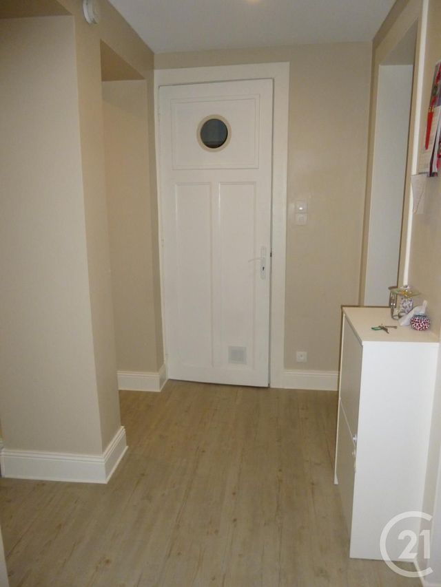 Afficher la photo en grand Appartement F4 à louer - 4 pièces - 69.94 m2 - BELFORT - 90 - FRANCHE-COMTE - Century 21 Agence Du Théâtre