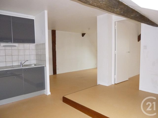 Afficher la photo en grand Appartement F3 à louer - 3 pièces - 60.0 m2 - BAVILLIERS - 90 - FRANCHE-COMTE - Century 21 Agence Du Théâtre