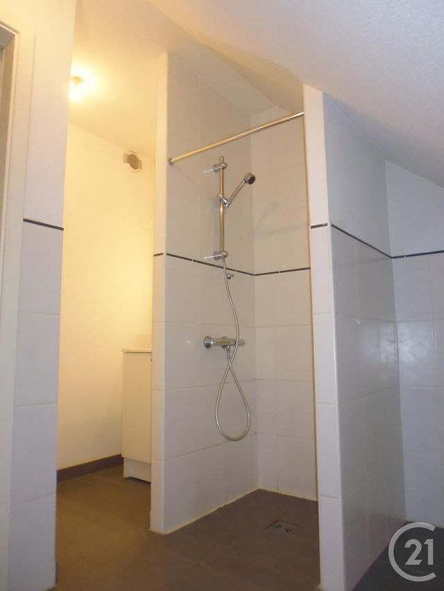 Afficher la photo en grand Appartement F4 à louer - 4 pièces - 98.7 m2 - BAVILLIERS - 90 - FRANCHE-COMTE - Century 21 Agence Du Théâtre