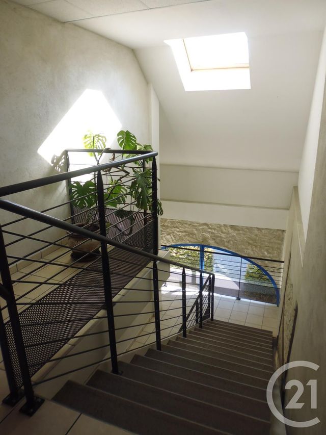 Afficher la photo en grand Appartement F4 à louer - 4 pièces - 98.7 m2 - BAVILLIERS - 90 - FRANCHE-COMTE - Century 21 Agence Du Théâtre
