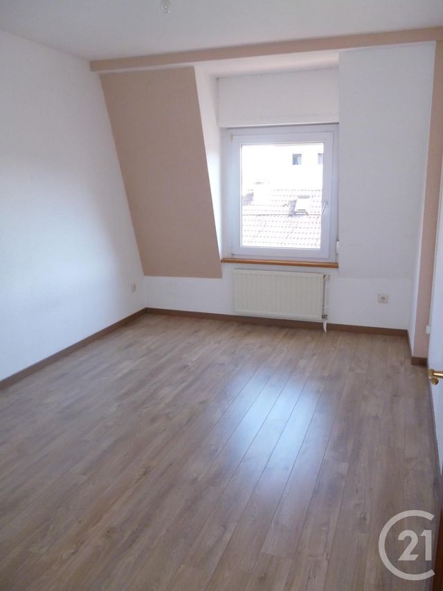 Afficher la photo en grand Appartement F5 à louer - 5 pièces - 73.95 m2 - BELFORT - 90 - FRANCHE-COMTE - Century 21 Agence Du Théâtre