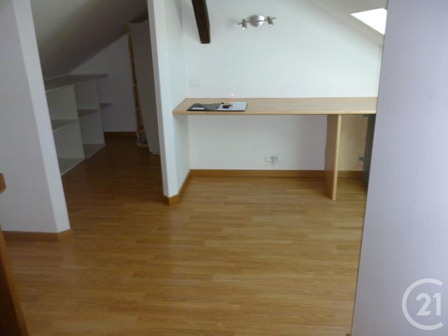 Afficher la photo en grand Appartement F5 à louer - 5 pièces - 73.95 m2 - BELFORT - 90 - FRANCHE-COMTE - Century 21 Agence Du Théâtre