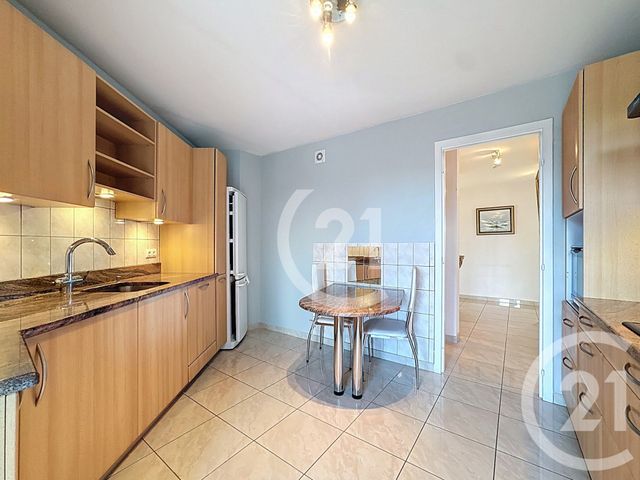 Appartement F6 à vendre - 6 pièces - 112.98 m2 - BELFORT - 90 - FRANCHE-COMTE - Century 21 Agence Du Théâtre
