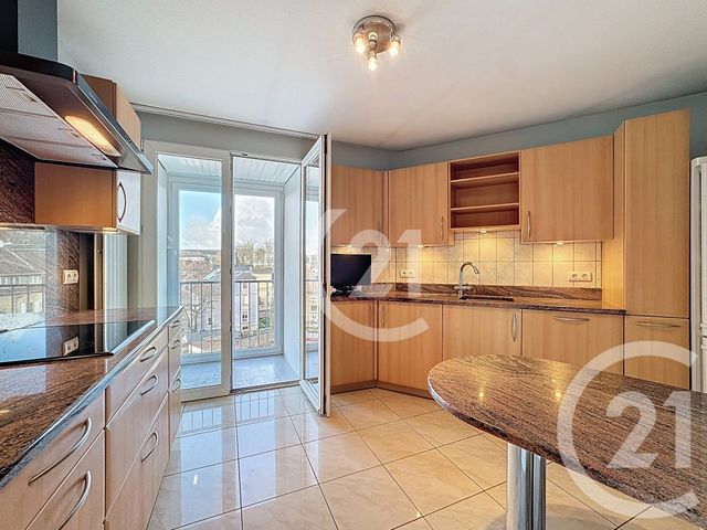 Appartement F6 à vendre - 6 pièces - 112.98 m2 - BELFORT - 90 - FRANCHE-COMTE - Century 21 Agence Du Théâtre