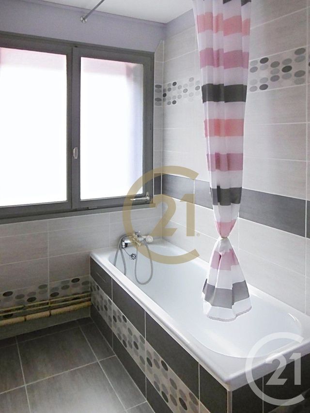 Appartement F2 à vendre - 2 pièces - 53.46 m2 - BELFORT - 90 - FRANCHE-COMTE - Century 21 Agence Du Théâtre