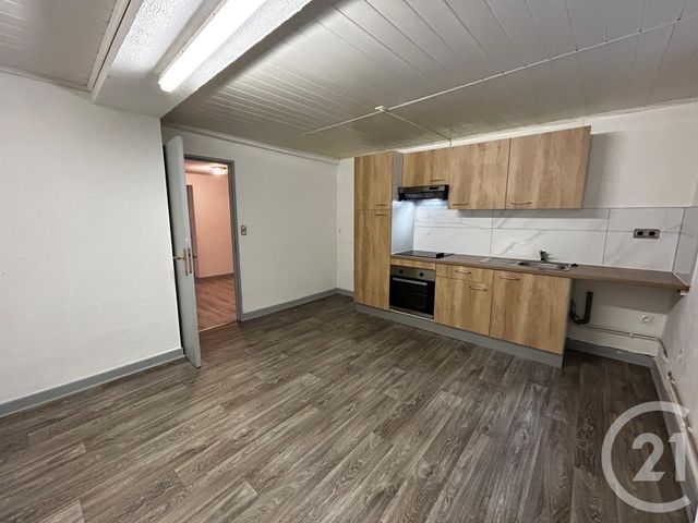 Appartement F4 à louer - 4 pièces - 104.0 m2 - DELLE - 90 - FRANCHE-COMTE - Century 21 Agence Du Théâtre
