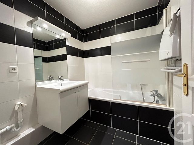 Appartement F2 à louer - 2 pièces - 45.06 m2 - BELFORT - 90 - FRANCHE-COMTE - Century 21 Agence Du Théâtre