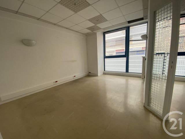 Appartement à louer - 4 pièces - 116.0 m2 - BELFORT - 90 - FRANCHE-COMTE - Century 21 Agence Du Théâtre