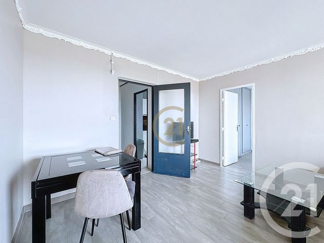 Afficher la photo en grand Appartement F3 à vendre - 3 pièces - 59.72 m2 - BELFORT - 90 - FRANCHE-COMTE - Century 21 Agence Du Théâtre