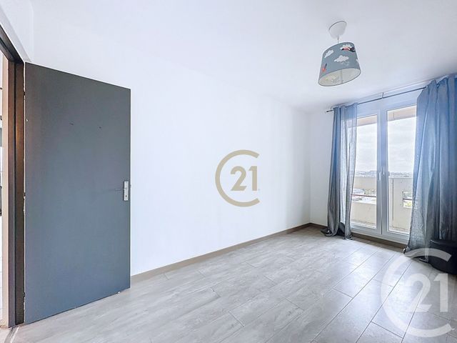 Afficher la photo en grand Appartement F3 à vendre - 3 pièces - 59.72 m2 - BELFORT - 90 - FRANCHE-COMTE - Century 21 Agence Du Théâtre