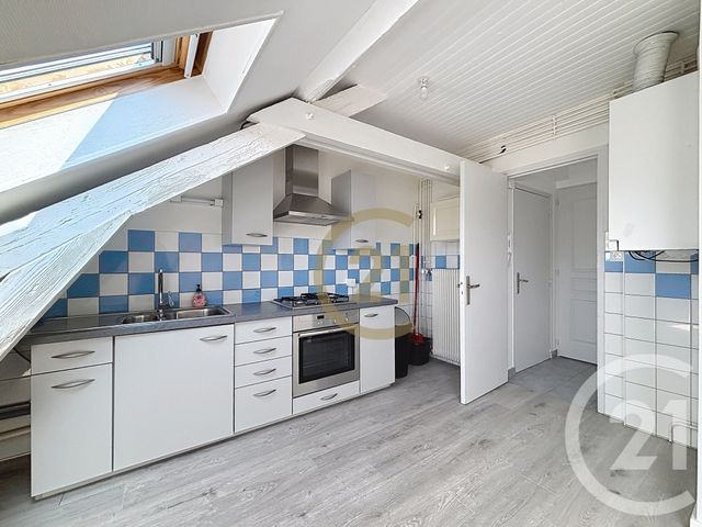 Appartement F2 à louer - 2 pièces - 39.5 m2 - CRAVANCHE - 90 - FRANCHE-COMTE - Century 21 Agence Du Théâtre