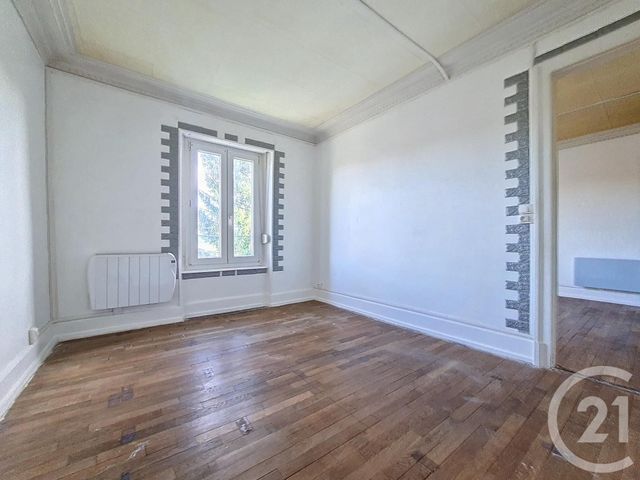 Appartement F3 à louer - 3 pièces - 82.12 m2 - CHALONVILLARS - 70 - FRANCHE-COMTE - Century 21 Agence Du Théâtre