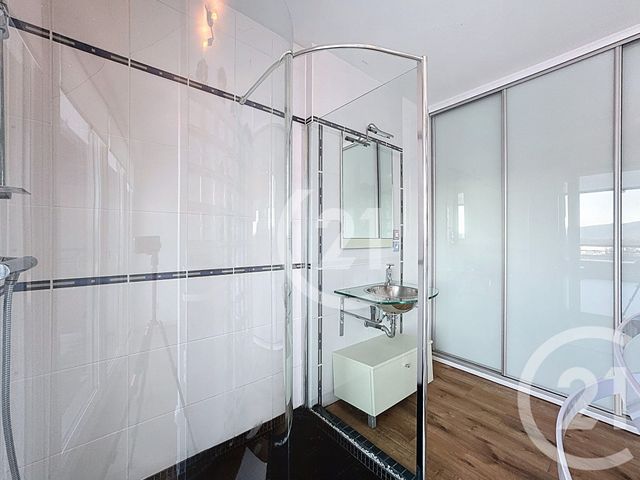 Appartement T4 à vendre - 4 pièces - 84.76 m2 - OFFEMONT - 90 - FRANCHE-COMTE - Century 21 Agence Du Théâtre