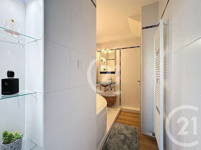 Appartement T4 à vendre - 4 pièces - 84.76 m2 - OFFEMONT - 90 - FRANCHE-COMTE - Century 21 Agence Du Théâtre