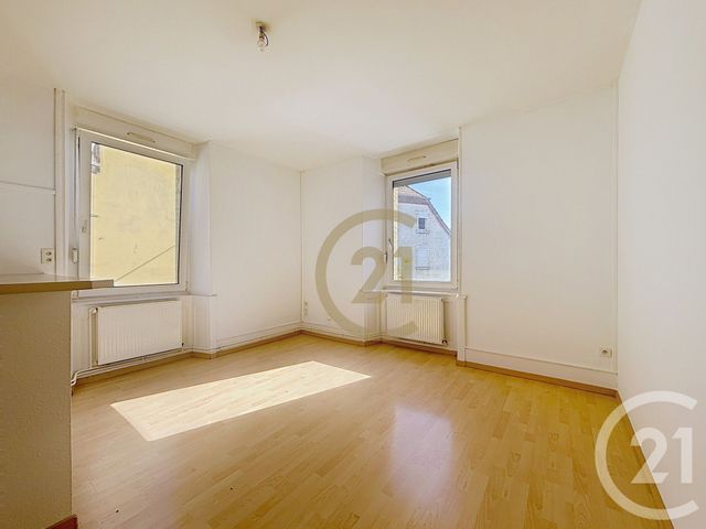 Appartement F2 à louer - 2 pièces - 41.0 m2 - BEAUCOURT - 90 - FRANCHE-COMTE - Century 21 Agence Du Théâtre