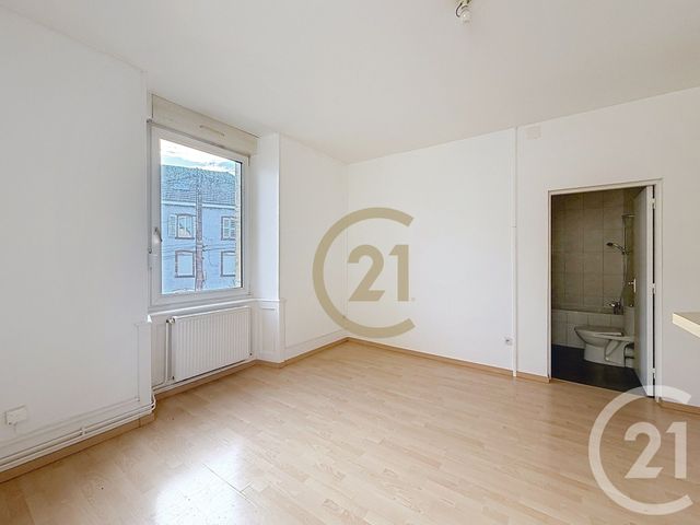 Appartement F2 à louer - 2 pièces - 41.0 m2 - BEAUCOURT - 90 - FRANCHE-COMTE - Century 21 Agence Du Théâtre