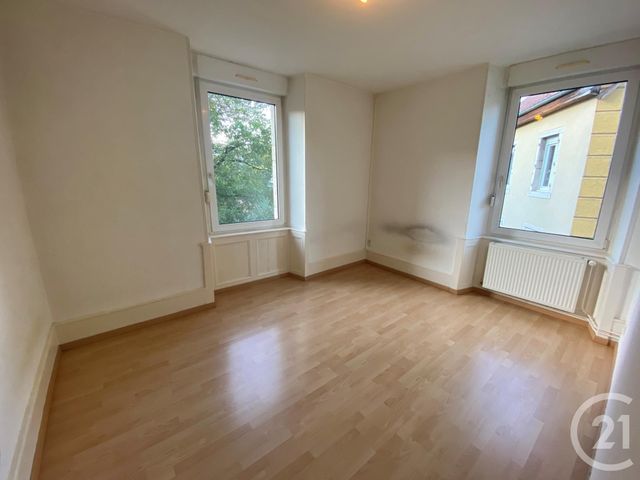 Appartement F2 à louer - 2 pièces - 41.0 m2 - BEAUCOURT - 90 - FRANCHE-COMTE - Century 21 Agence Du Théâtre