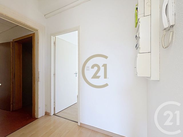 Appartement F2 à louer - 2 pièces - 41.0 m2 - BEAUCOURT - 90 - FRANCHE-COMTE - Century 21 Agence Du Théâtre