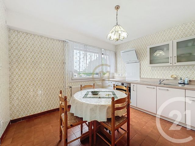 Appartement F4 à vendre - 4 pièces - 94.13 m2 - BAVILLIERS - 90 - FRANCHE-COMTE - Century 21 Agence Du Théâtre
