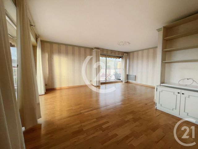 Appartement T5 à vendre - 5 pièces - 90.0 m2 - BELFORT - 90 - FRANCHE-COMTE - Century 21 Agence Du Théâtre