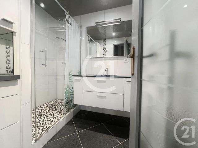 Appartement T5 à vendre - 5 pièces - 90.0 m2 - BELFORT - 90 - FRANCHE-COMTE - Century 21 Agence Du Théâtre