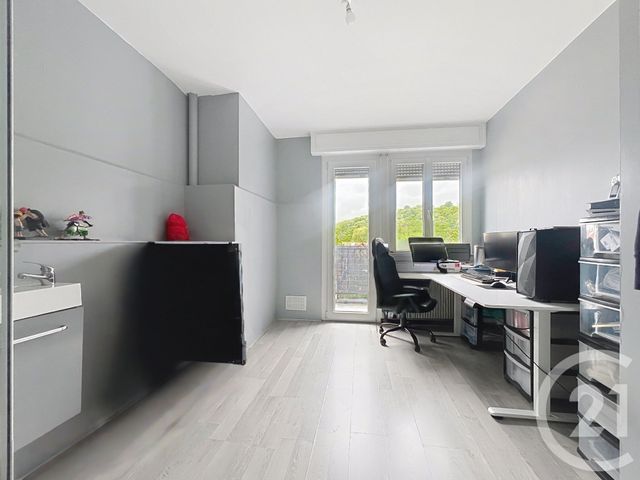 Appartement F3 à vendre - 3 pièces - 63.0 m2 - BELFORT - 90 - FRANCHE-COMTE - Century 21 Agence Du Théâtre