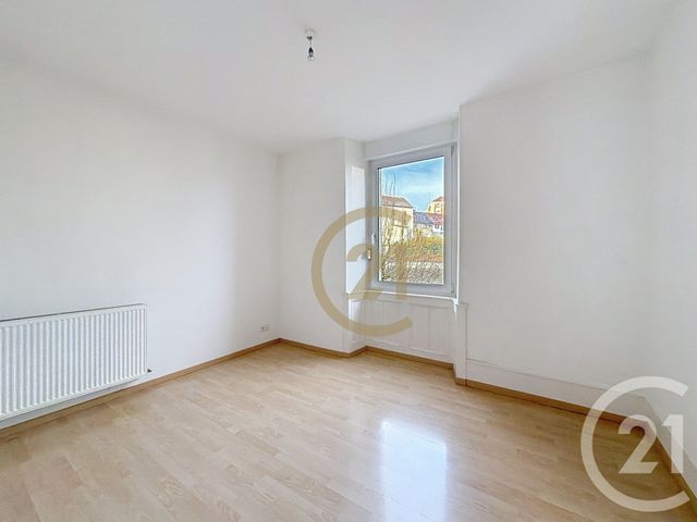 Appartement F2 à louer - 2 pièces - 41.0 m2 - BEAUCOURT - 90 - FRANCHE-COMTE - Century 21 Agence Du Théâtre