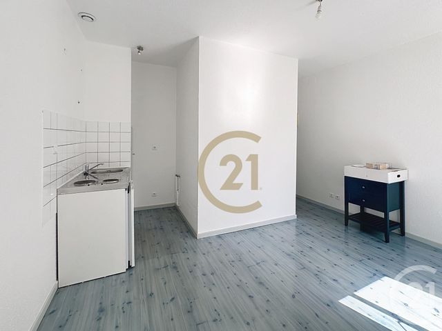 Appartement F2 à louer - 2 pièces - 27.0 m2 - BELFORT - 90 - FRANCHE-COMTE - Century 21 Agence Du Théâtre