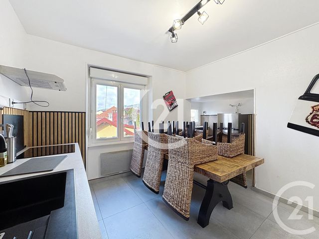 Appartement T3 à vendre - 3 pièces - 58.49 m2 - BELFORT - 90 - FRANCHE-COMTE - Century 21 Agence Du Théâtre