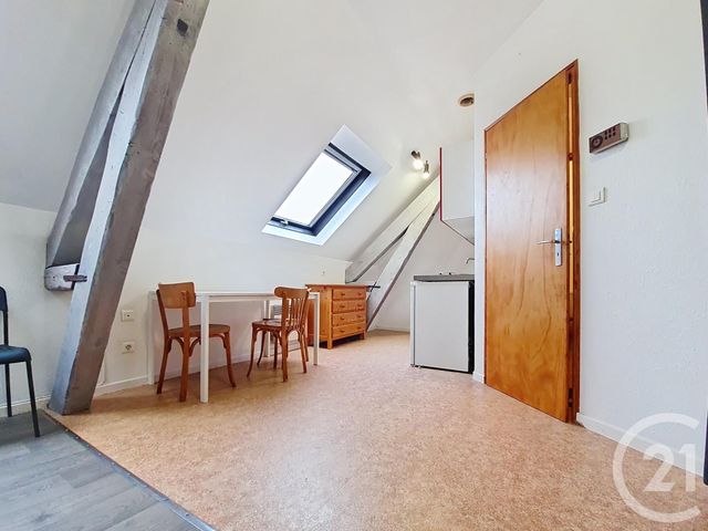 Appartement F1 à louer - 1 pièce - 25.0 m2 - BELFORT - 90 - FRANCHE-COMTE - Century 21 Agence Du Théâtre