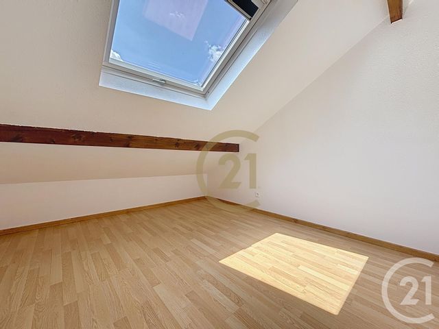 Afficher la photo en grand Appartement F3 à louer - 3 pièces - 60.0 m2 - BELFORT - 90 - FRANCHE-COMTE - Century 21 Agence Du Théâtre